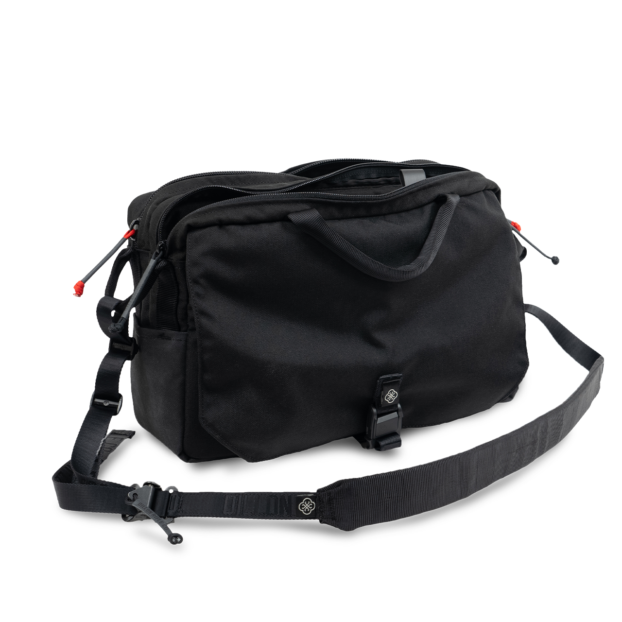 Jedburg-Messenger-Bag-Black-Website-Squares-0013-185-black-iso-rt-top-zippers-open